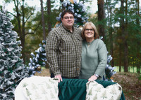 Carver Family Christmas Mini 2025